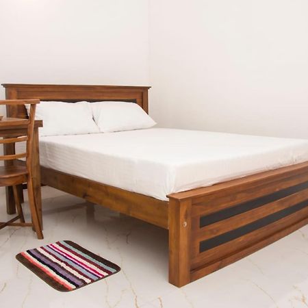 Sanmi Airport Resort Katunayaka Bagian luar foto