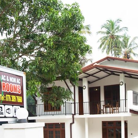Sanmi Airport Resort Katunayaka Bagian luar foto