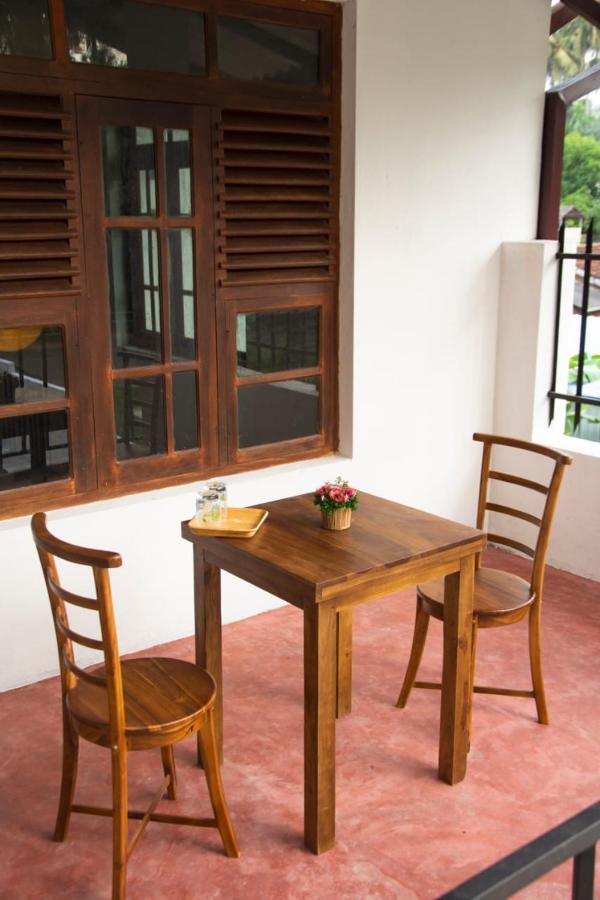 Sanmi Airport Resort Katunayaka Bagian luar foto